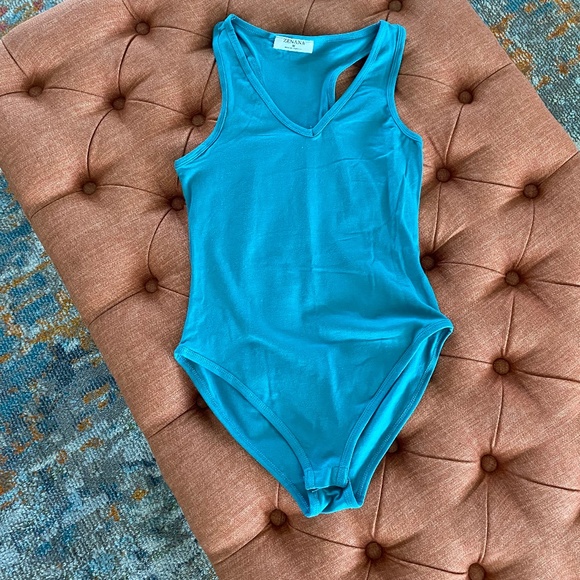 Zenana Tops - NWOT Zenana Racerback Teal Bodysuit Sz M